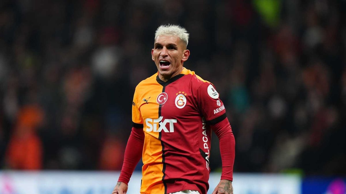 Galatasaray'a Lucas Torreira şoku! Transfer için Cavani devrede