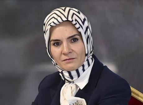 Aile ve Sosyal Hizmetler Bakanı Göktaş, Artvin'de temaslarda bulundu