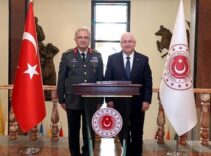Bakan Güler Kara Kuvvetleri Komutanı Orgeneral Tokel'i kabul etti