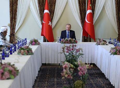 Cumhurbaşkanı Erdoğan, Dünya Müslüman Alimler Birliği heyetini kabul etti