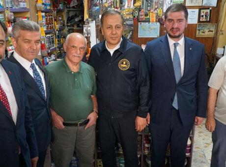 İçişleri Bakanı Yerlikaya, Artvin'de ziyaretlerde bulundu