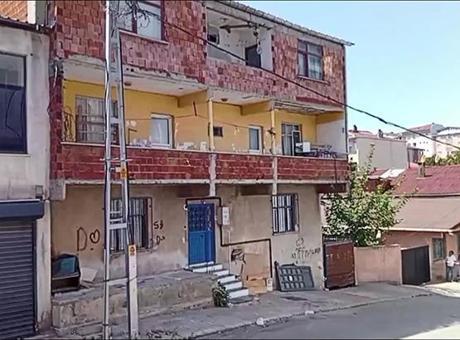 İstanbul'da duvarlarından ses gelen bina boşaltıldı!