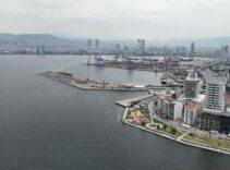 İzmir'in kabusu geri döndü! Vatandaş isyan etti: Bu koku insanı hasta eder