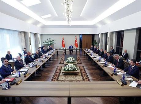 Kabine toplantısı, Erdoğan başkanlığında Ahlat'ta başladı