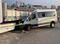 Mersin yolunda facia! Sürücü uyudu, yurt çocuklarını taşıyan minibüs kaza yaptı: 2 ölü, 10 yaralı