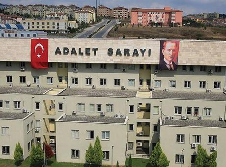 Sakarya'da kuyumcudan hırsızlığa ilişkin 7 sanığın yargılanması sürdü