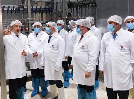 Sanayi ve Teknoloji Bakanı Kacır, Erzincan Tavuk Kombinası'nı ziyaret etti