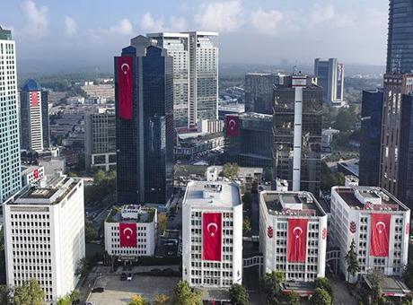 Yurtta 30 Ağustos coşkusu: Her yer kırmızı-beyaz