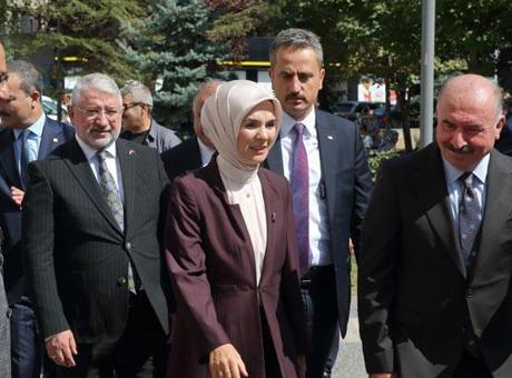 Aile ve Sosyal Hizmetler Bakanı Göktaş, Çorum'da ziyaretlerde bulundu