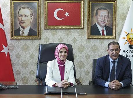 Bakan Göktaş, Manisa'da çeşitli ziyaretlerde bulundu