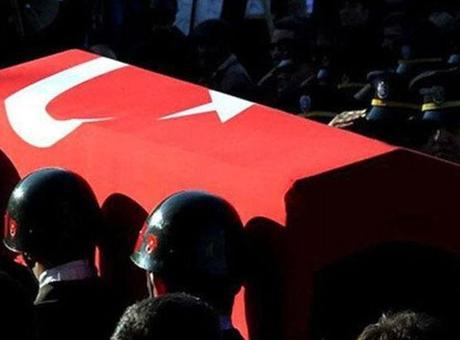 Bakan Yerlikaya duyurdu: 1 polisimiz şehit oldu