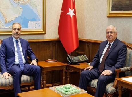 Dışişleri Bakanı Hakan Fidan, Bakan Güler'i ziyaret etti
