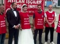 Düğününe saatler kala işten çıkarılınca gelinliğiyle eylem yaptı