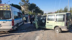 manisa-da-servis-minibusu-kaza-yapti-8-i-ogrenci-9-yarali