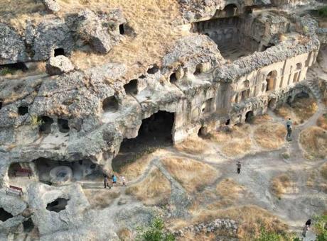Türkiye'de tek! Altı kilise, üstü cami: '800 yıldır ayakta'