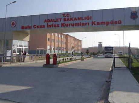Bolu Cezaevi'nde korkunç olay! Ziyaretine gelen 4 yaşındaki kızını duvara fırlatıp ağır yaraladı