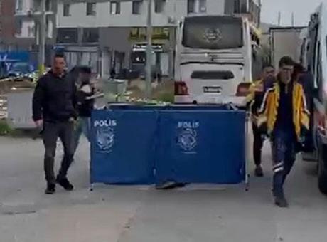 Tartıştığı kişiyi tüfekle öldürüp, polislere ateş açtı