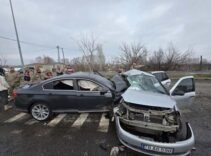 Bingöl'de feci kaza kamerada! 2 otomobil çarpıştı: 2 ölü
