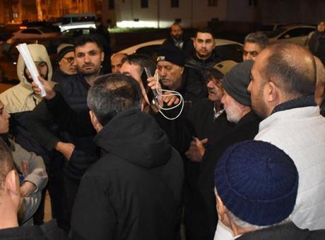 Umre için yola çıktılar, havalimanında dolandırıldıklarını anladılar