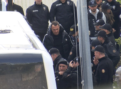 Ünlülere yönelik uyuşturucu soruşturması! Şüpheliler Adli Tıp Kurumu'na getirildi