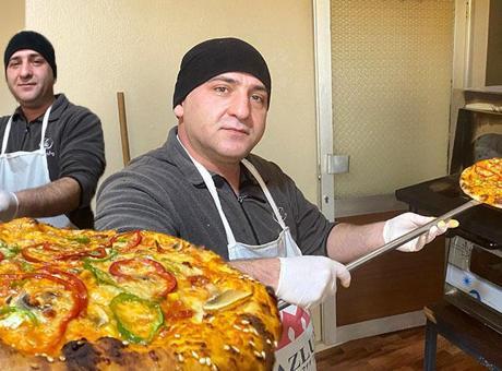 25 yıllık yazılımcı, pizzacı olmak için memleketi Bayburt'a taşındı! Kendi işinin patronu oldu: ‘Kadın günleri için yapmaya başladım’