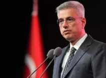 Bakan Memişoğlu duyurdu! İran'a 6 TIR ilaç ve tıbbi malzeme gidiyor