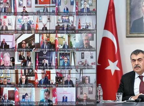 Bakan Tekin, 81 ilin milli eğitim müdürleriyle toplantı yaptı