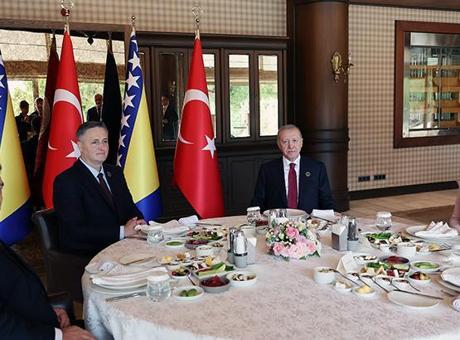 Cumhurbaşkanı Erdoğan, Bosna Hersek heyeti ile görüştü