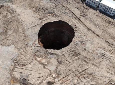 Hatay'da devasa obruk! Bölgede inceleme başlatıldı