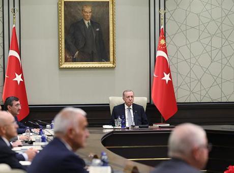 Kabine yarın toplanıyor! Gündemde okul saldırıları, bölgesel krizler ve yeni güvenlik tedbirleri var