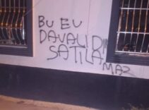 Polis eşliğinde kenti terk ettiler! Aileye musallat oldular, hayatları kabusa döndü: 100 dev diyet