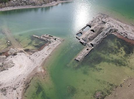 Tam 800 yıllık! Yıllar sonra yeniden sular altında kaldı