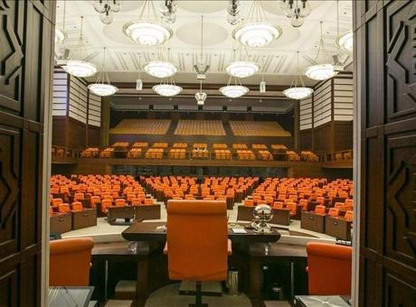 Türk demokrasi tarihinin kara lekesi '27 Nisan'ın üzerinden 19 yıl geçti