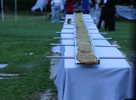 14 metrelik pide görenleri şaşkına çevirdi! Aydın’da tarihi lezzet şovu