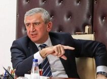 Akçakoca Belediye Başkan Fikret Albayrak gözaltına alındı