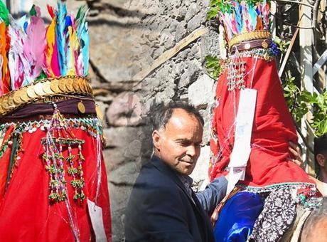 'Allı gelin' çocukluk hayaliydi! Balıkesir'de sıra dışı bir evlilik hikayesi