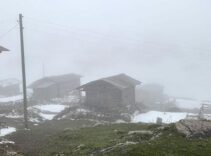 Ardahan'ın yüksek kesimlerinde kar etkili oldu