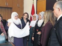 Barış Anneleri’nden Bahçeli’ye ‘beyaz tülbent’