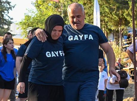Bildiklerinizi unutun! Bu da 5 yıldızlı tatil ödüllü 'Köy Survivor'ı