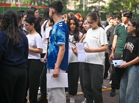 81 ilde LGS heyecanı: 1 milyonu aşkın öğrenci sınavda
