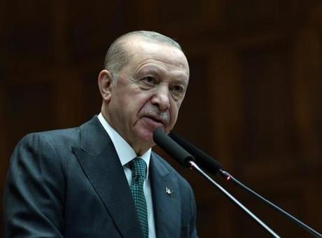 AK Parti'nin yeni şarkısı: 'Efsane Büyük Başkan'