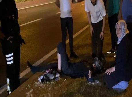 Bursa İnegöl'deki kazada anne, yaralı oğlunun elini tutarak moral verdi