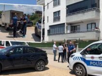 Bursa'da kan donduran cinayet! 10 yaşındaki oğlunun gözü önünde eşini katletti: Küçük çocuğun ihbarı ekipleri harekete geçirdi