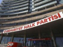 CHP'de Antalya ve Kayseri il başkanları görevden alındı