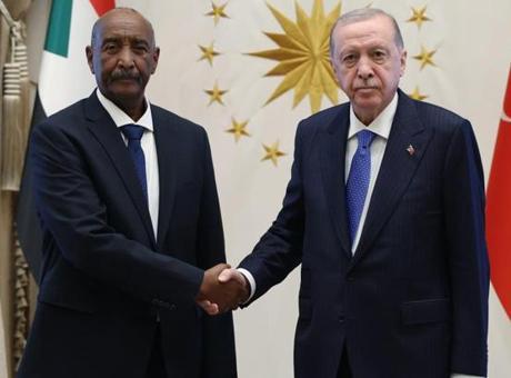 Cumhurbaşkanı Erdoğan, Sudan Egemenlik Konseyi Başkanı Burhan ile görüştü