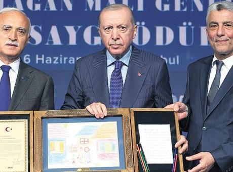 Cumhurbaşkanı Erdoğan, Ustalara Saygı Ödül Töreni’nde konuştu: Küresel alanda daha güçlü olacağız