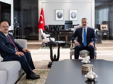 Dışişleri Bakanı Hakan Fidan, Ankara Valisi Canbolat ile görüştü