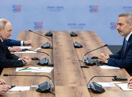Dışişleri Bakanı Hakan Fidan, Rusya Devlet Başkanı Putin ile görüştü