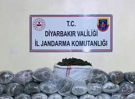 Diyarbakır'da dev uyuşturucu operasyonu! Çok sayıda gözaltı var