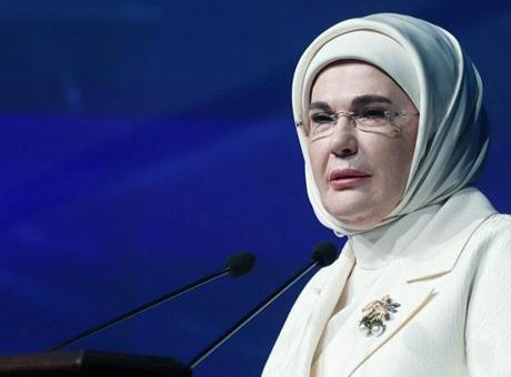Emine Erdoğan, Koruyucu Aile Günü'nü kutladı